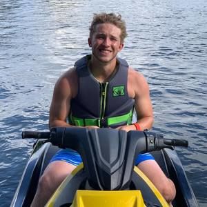 Meet your Posher, Thomas